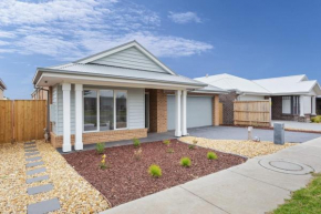Lux 4BR 2BA Modern Fam Home